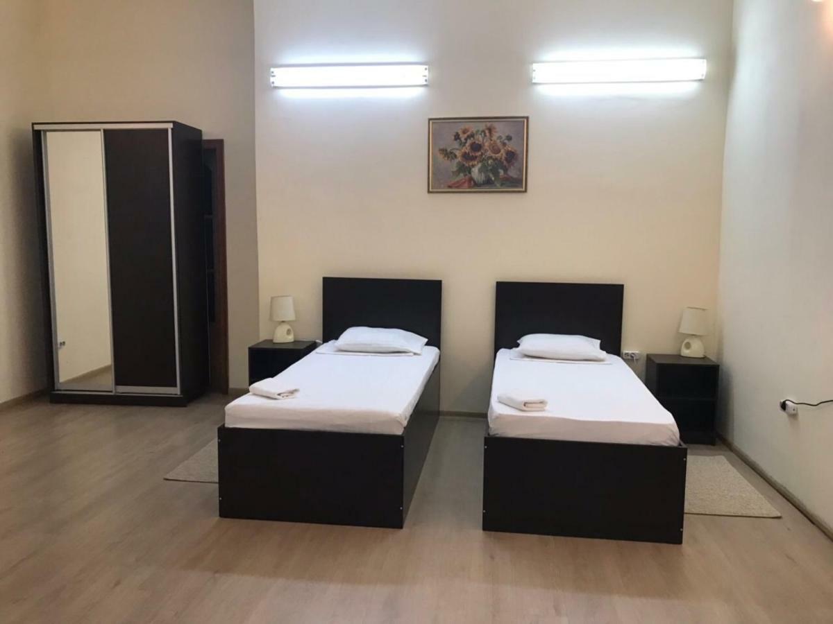 Mini-Hotel Verhovina Kiev Ngoại thất bức ảnh
